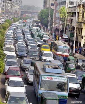 Many factors work behind traffic jams